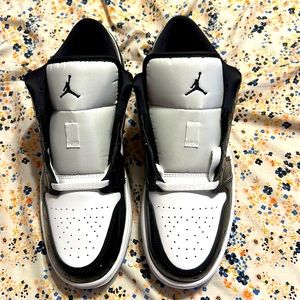 AIR JORDAN 1 LOW SE